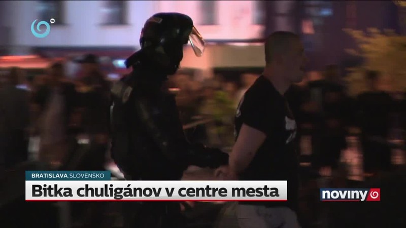 Bitka chuligánov v centre mesta