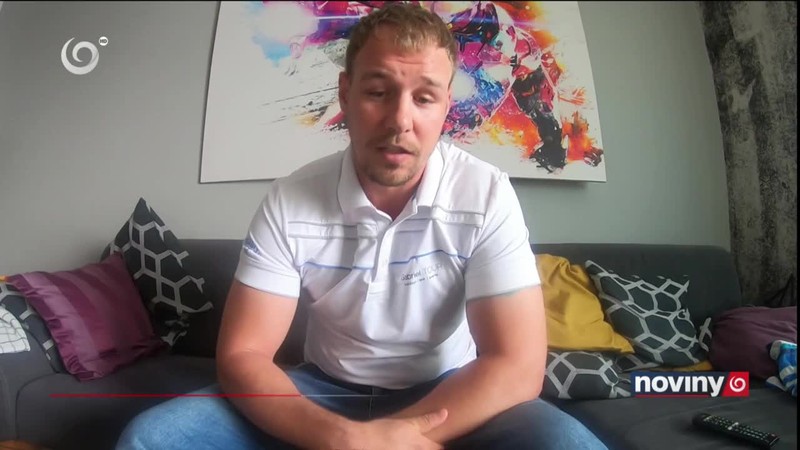 Stredoškolák vyrába štíty