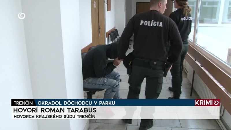 OKRADOL DÔCHODCU V PARKU