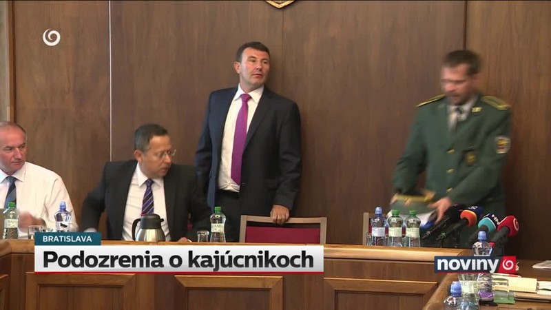 Podozrenia o kajúcnikoch