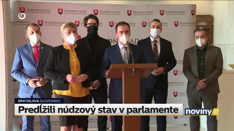Predĺžili núdzový stav v parlamente