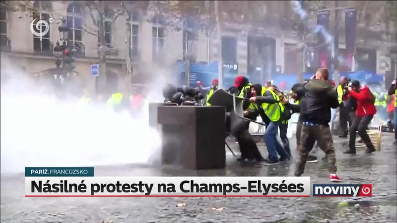Násilné protesty na Champs-Elysées