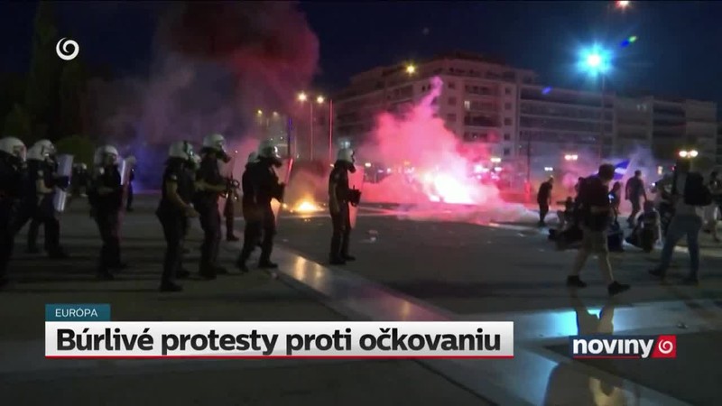 Búrlivé protesty proti očkovaniu