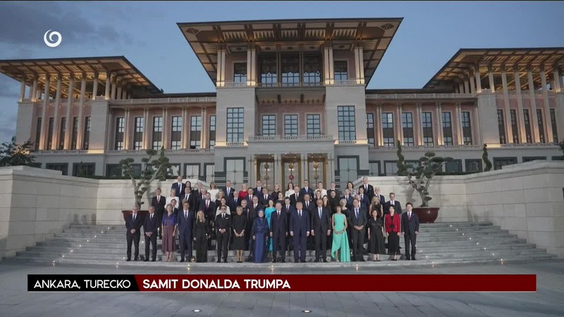 SAMIT DONALDA TRUMPA