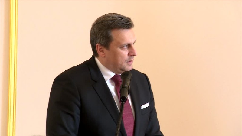 Ten status svedčí o jeho mentálnej vyspelosti, reagoval Bugár na Pašku