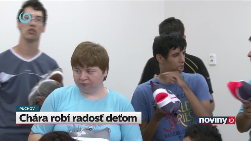 Chára robí radosť deťom