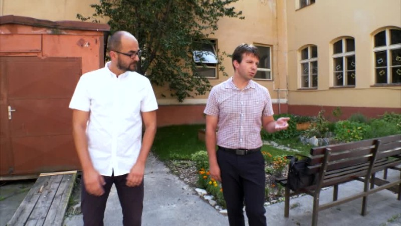 Učitelia vyjadrili svoj postoj k fašizmu. Kotleba im zastavil peniaze na rekonštrukciu školy