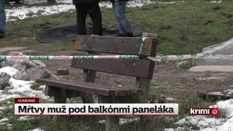 Mŕtvy muž pod balkónmi paneláka