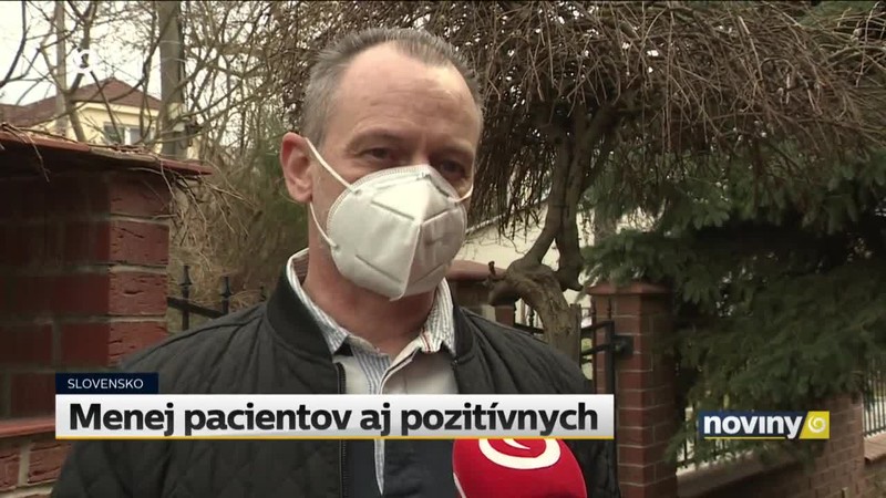 Menej pacientov aj pozitívnych