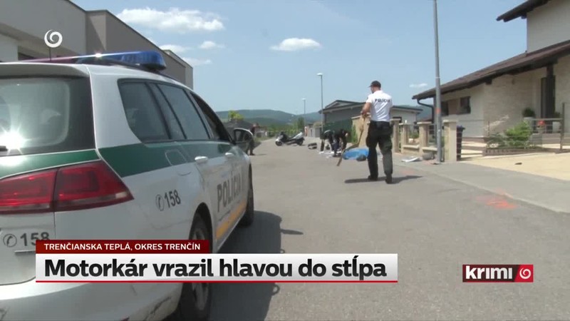 Motorkár vrazil hlavou do stĺpa