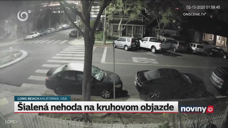 Šialená nehoda na kruhovom objazde