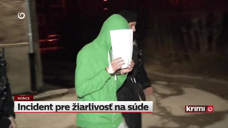 Incident pre žiarlivosť na súde