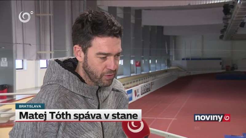 Matej Tóth spáva v stane
