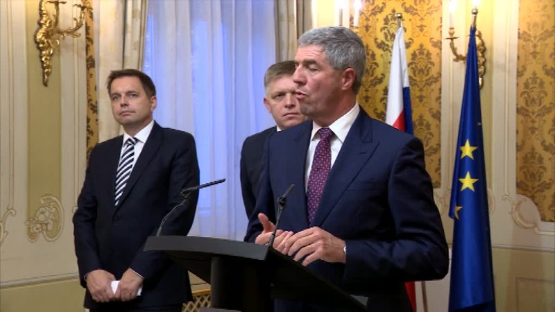 Zvýšenie minimálne mzdy aj 13. platy. Koaličná trojka sa dohodla na rozpočte