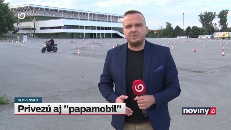 Privezú aj "papamobil"