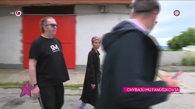 CHÝBAJÚ MU FANÚŠIKOVIA Muller