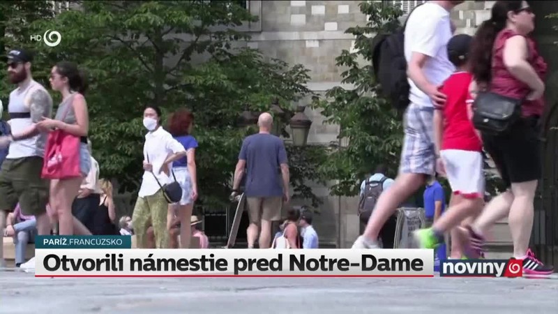 Otvorili námestie pred Notre-Dame