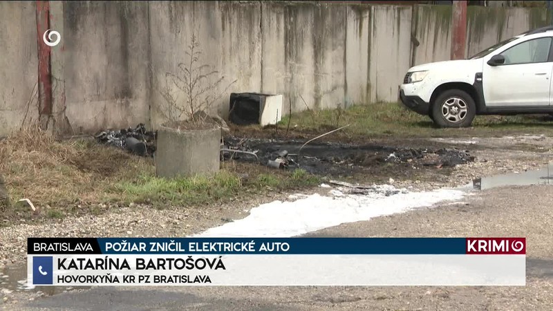 POŽIAR ZNIČIL ELEKTRICKÉ AUTO