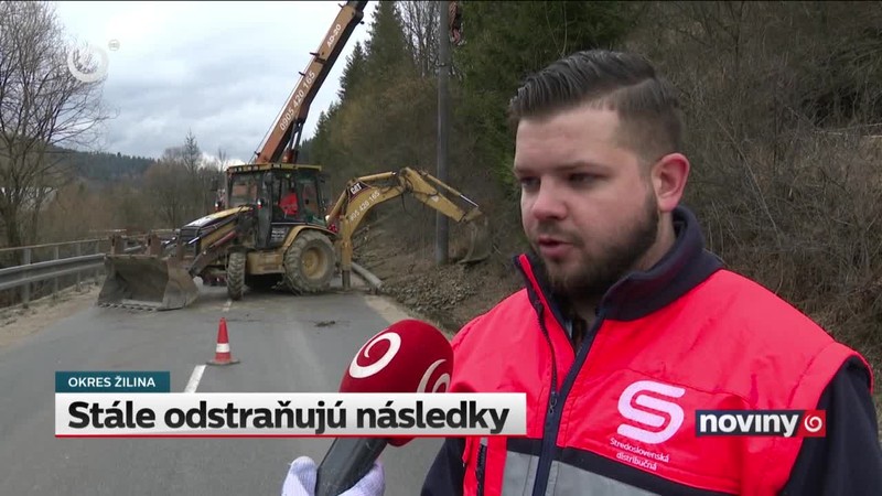 Stále odstraňujú následky