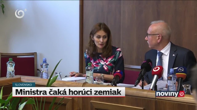 Ministra čaká horúci zemiak