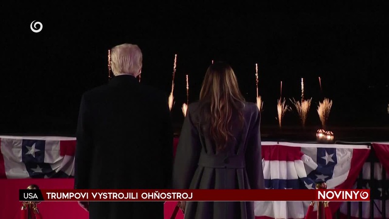 TRUMPOVI VYSTROJILI OHŇOSTROJ