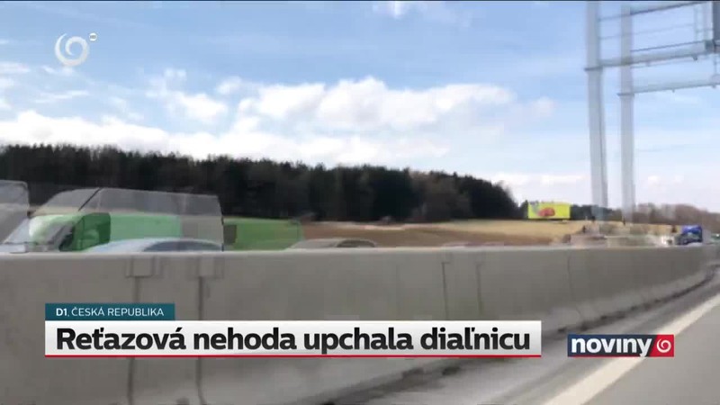 Reťazová nehoda upchala diaľnicu