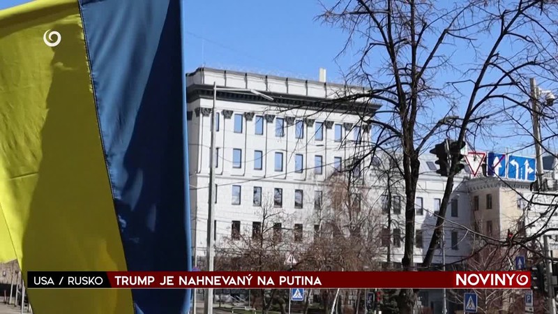 TRUMP JE NAHNEVANÝ NA PUTINA
