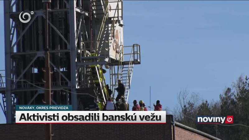 Aktivisti obsadili banskú vežu