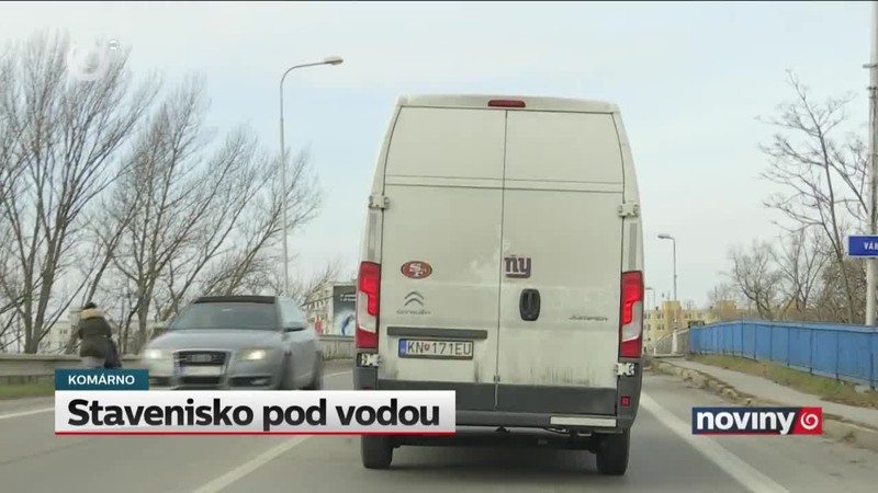 Stavenisko pod vodou