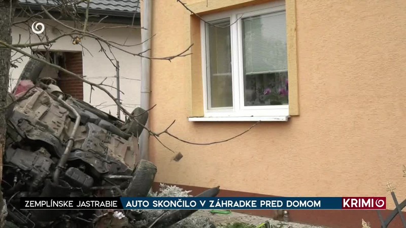 AUTO SKONČILO V ZÁHRADKE PRED DOMOM