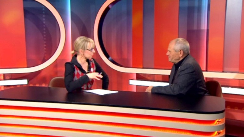 O neodchádzajúcom Robertovi Ficovi, o prefarbenej chobotnici a o prirýchlom prezidentovi