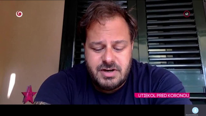 Xindl X UTIEKOL PRED KORONOU