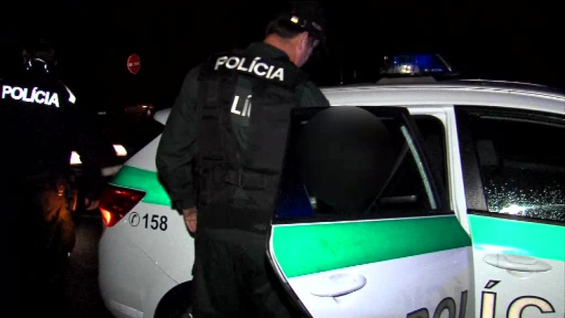 Na mol opitý muž havaroval. Pri fúkaní dourážal policajta