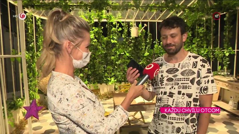 KAŽDÚ CHVÍĽU OTCOM