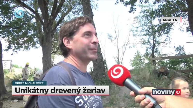 Unikátny drevený žeriav