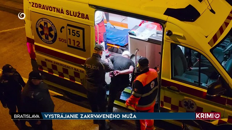 VYSTRÁJANIE ZAKRVAVENÉHO MUŽA