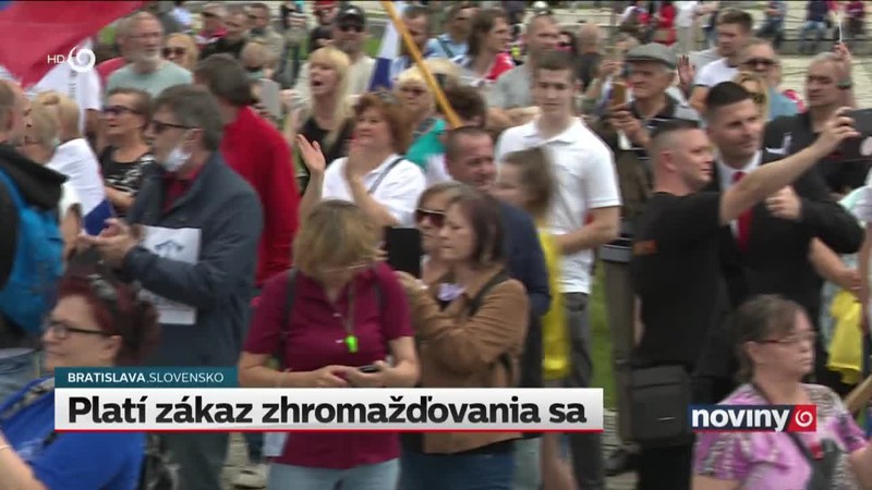 Platí zákaz zhromažďovania sa