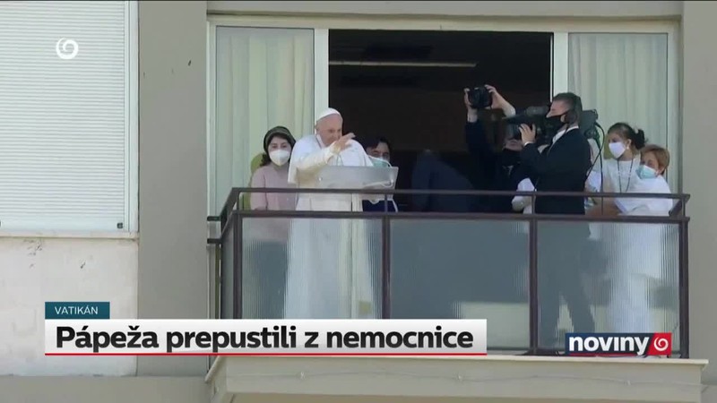 Pápeža prepustili z nemocnice