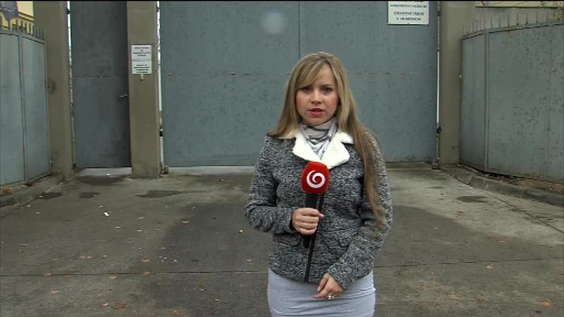 Mladý migrant zaútočil na pracovníka tranzitného centra, teraz je v policajnej cele