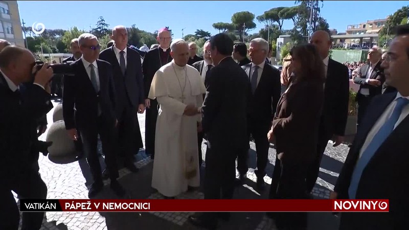 PÁPEŽ V NEMOCNICI