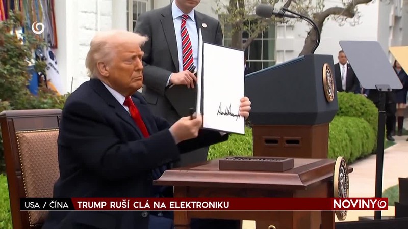 TRUMP RUŠÍ CLÁ NA ELEKTRONIKU