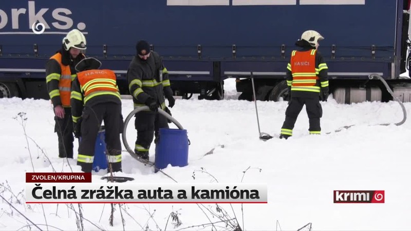 Čelná zrážka auta a kamióna
