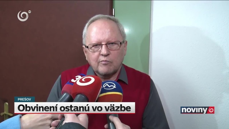 Obvinení ostanú vo väzbe