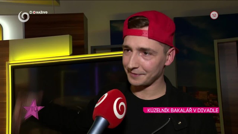 KÚZELNÍK BAKALÁŘ V DIVADLE