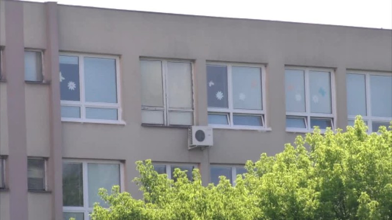 Chlapca zrazilo auto len kúsok od školy