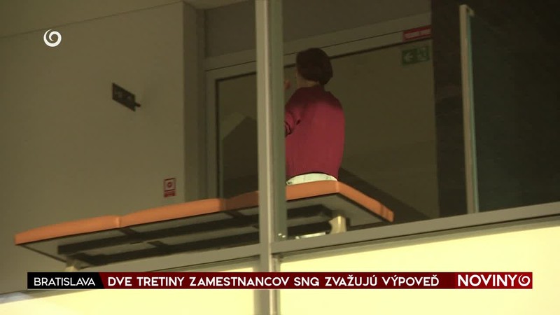 DVE TRETINY ZAMESTNANCOV SNG ZVAŽUJÚ VÝPOVEĎ
