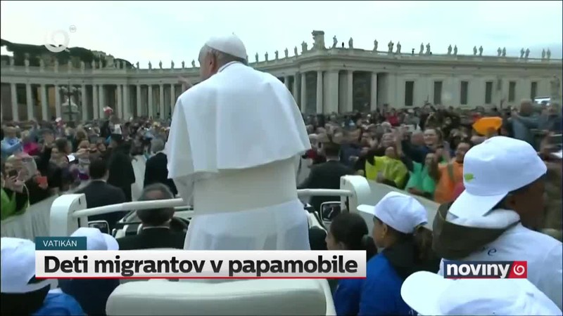 Deti migrantov v papamobile