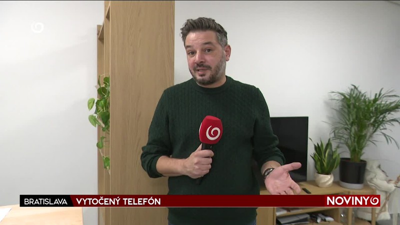 VYTOČENÝ TELEFÓN