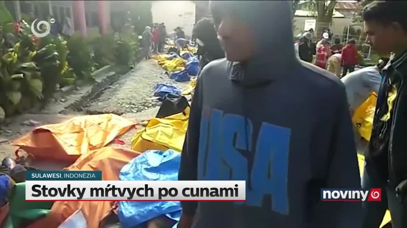 Stovky mŕtvych po cunami