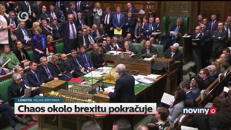 Chaos okolo brexitu pokračuje